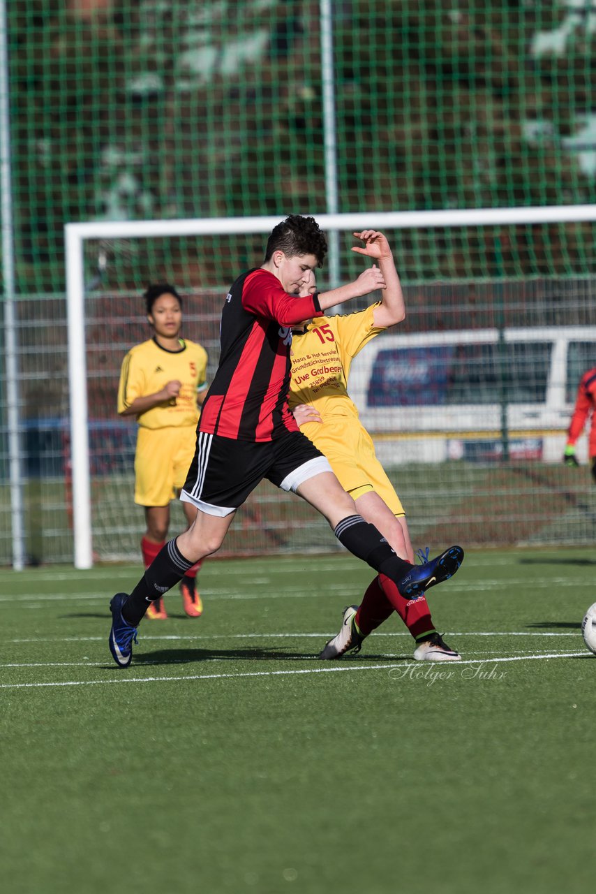 Bild 340 - B-Juniorinnen SG Weststeinburg/Bei - SV Fisia 03 : Ergebnis: 1:2